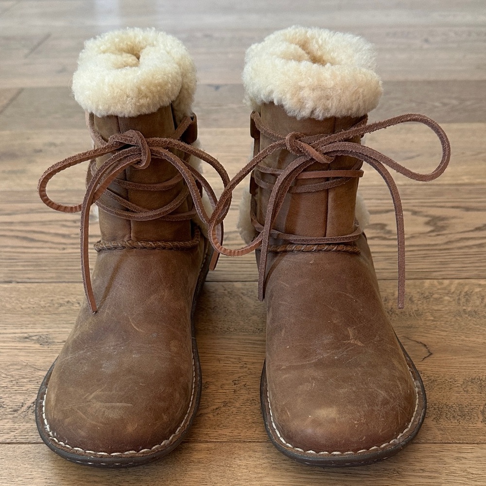 UGG Australia Rianne Winter Boots Women's Size 8 Brown Leather NWOT